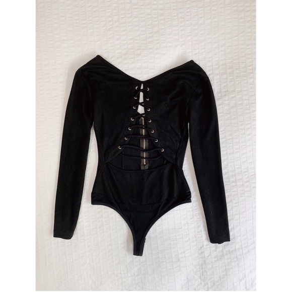 NWOT! BEBE | Black Velvet Long Sleeve Bodysuit - Picture 2 of 2